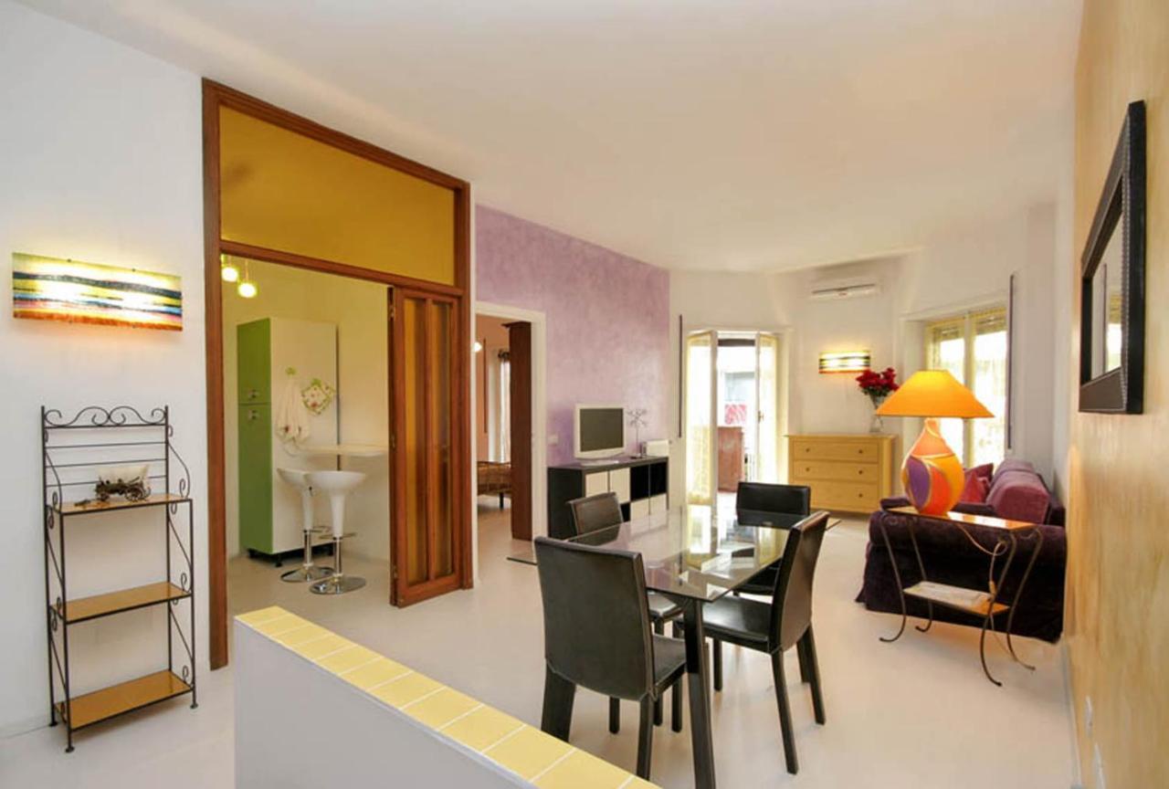 Cozy Flat In Trastevere Rome Exterior photo