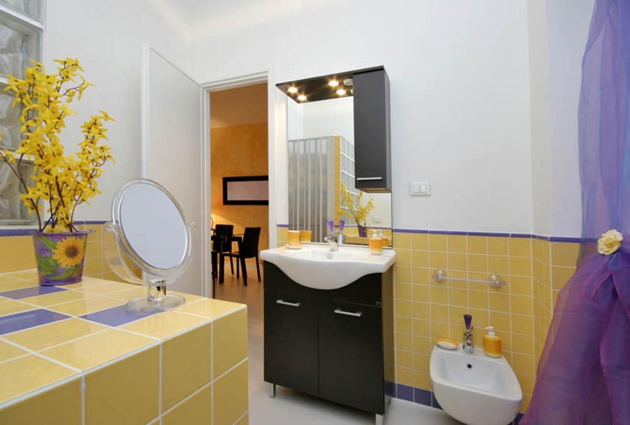 Cozy Flat In Trastevere Rome Exterior photo