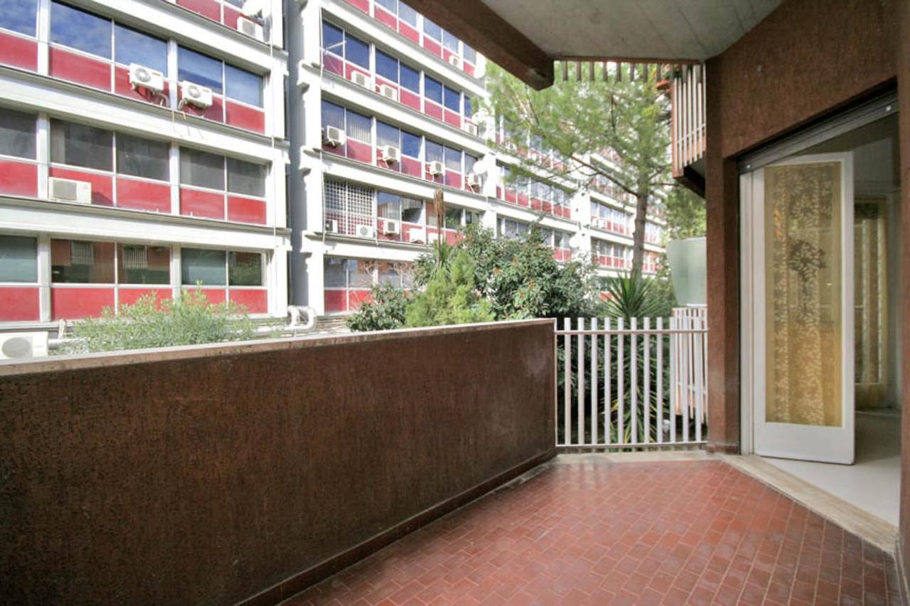 Cozy Flat In Trastevere Rome Exterior photo