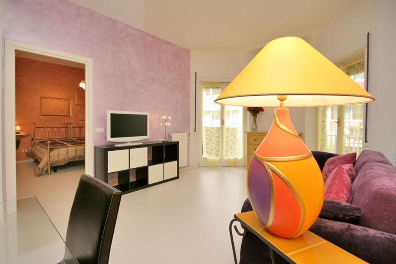 Cozy Flat In Trastevere Rome Exterior photo